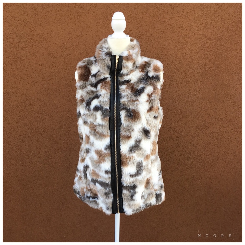 NWOT faux fur vest